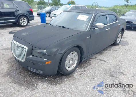 2007 Chrysler 300 Touring from USA, damaged, VIN 2C3KA53G47H798394